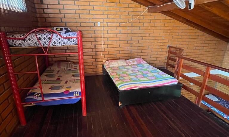 16e23376-9c09-406b-9552-cad63cc5d8ee